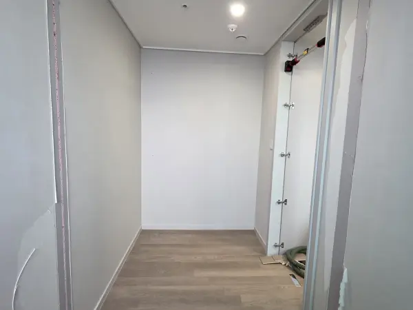 철거 대상 벽 전체 촬영 예시